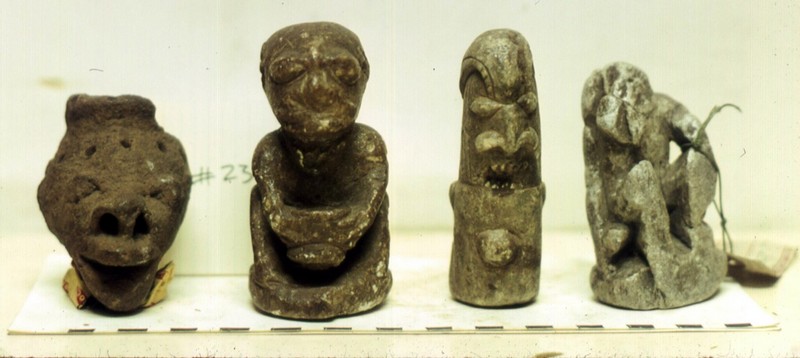 Statues Nomoli à l’allure humaine et animale, British Museum. © Wikimedia Commons